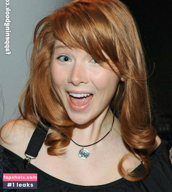 Molly C. Quinn gallery photo #30