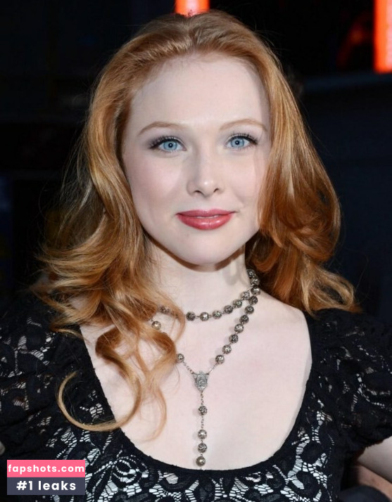 Molly C. Quinn gallery photo #34