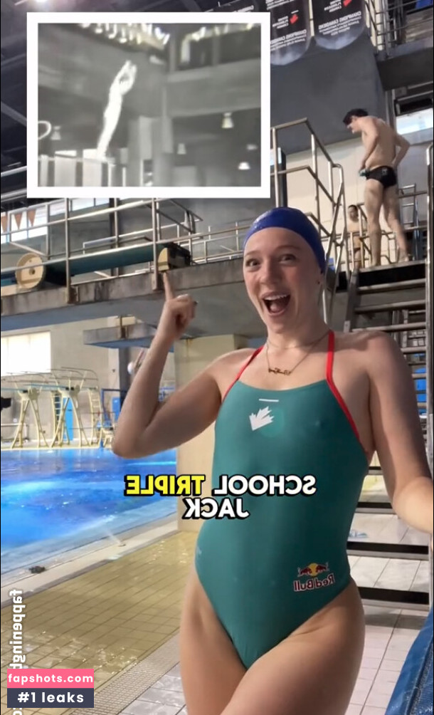 Molly Carlson gallery photo #16