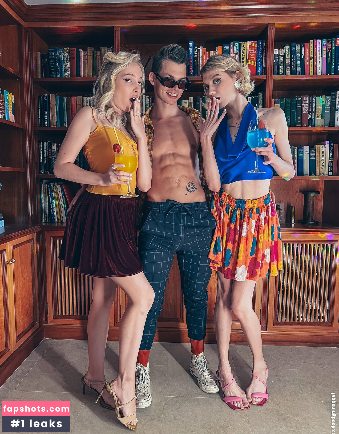 Molly DeVon gallery photo #156