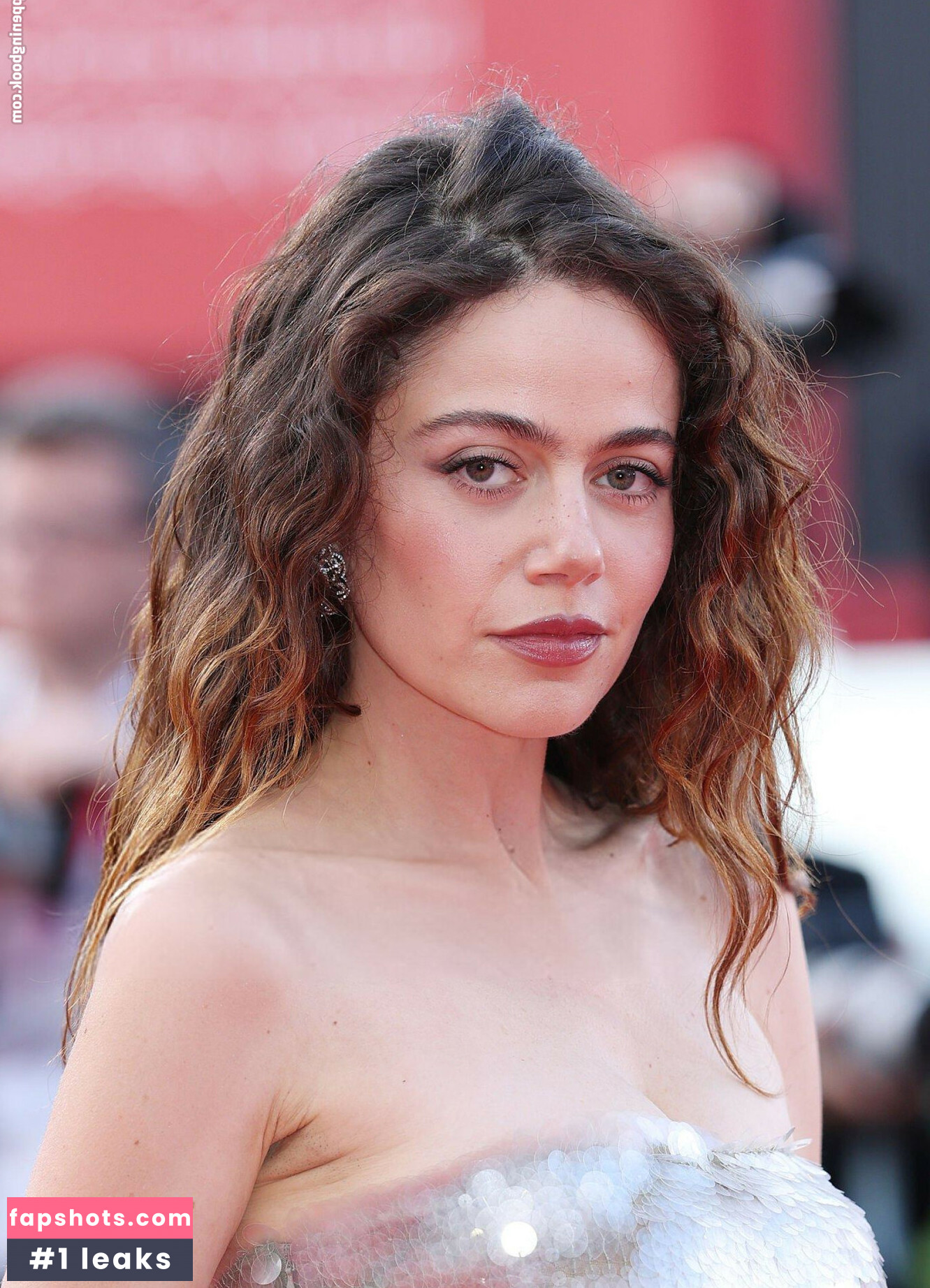 Molly Gordon gallery photo #13