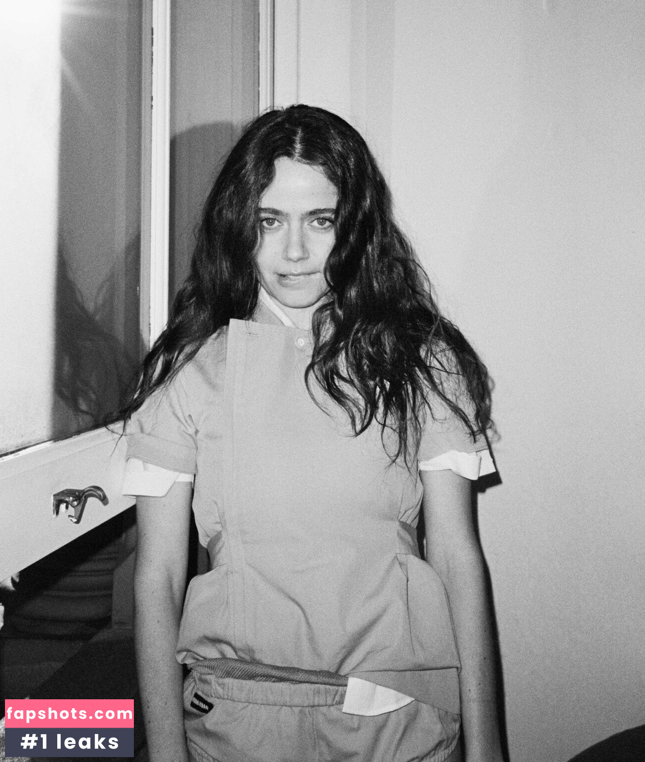 Molly Gordon gallery photo #38