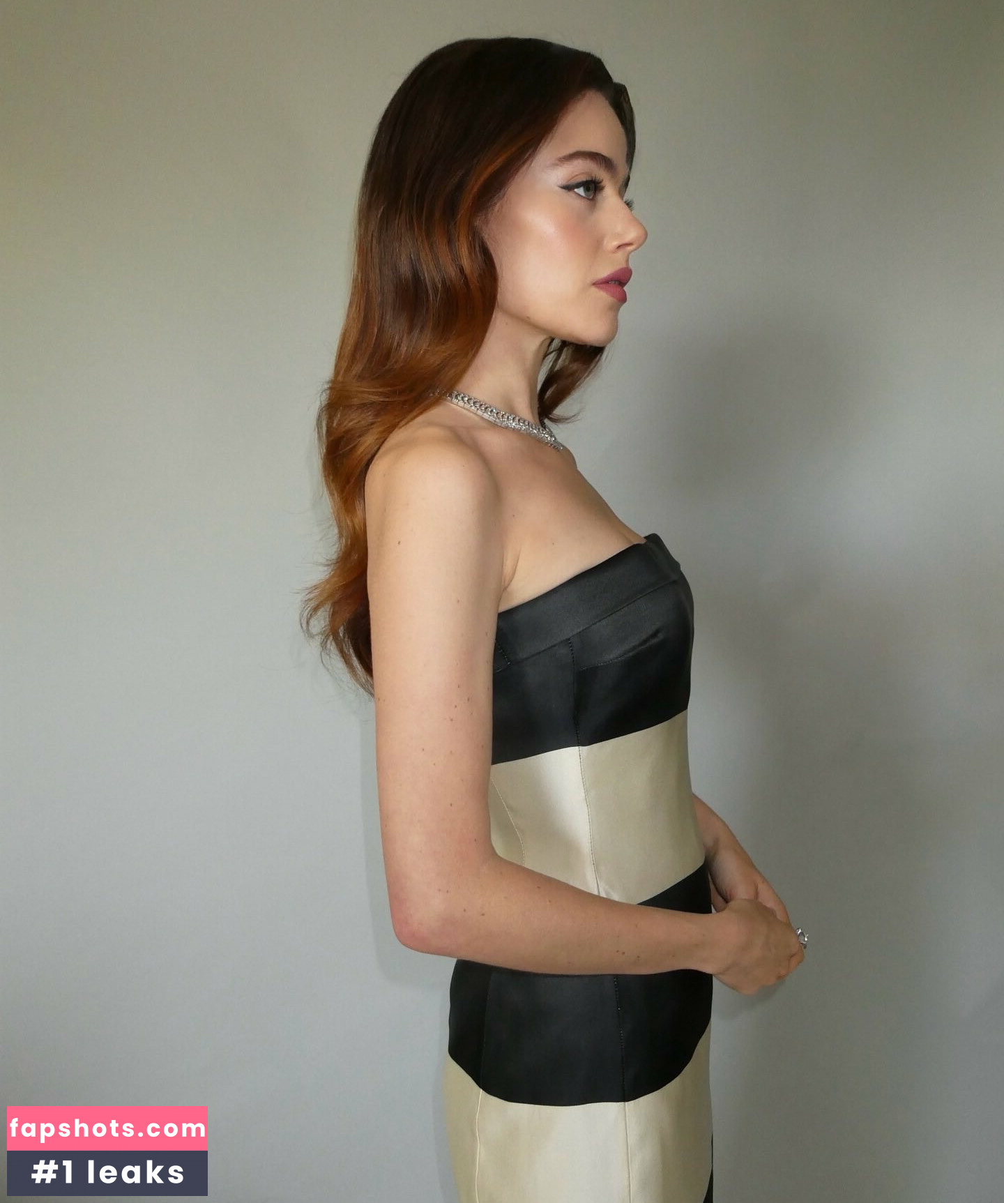 Molly Gordon gallery photo #6