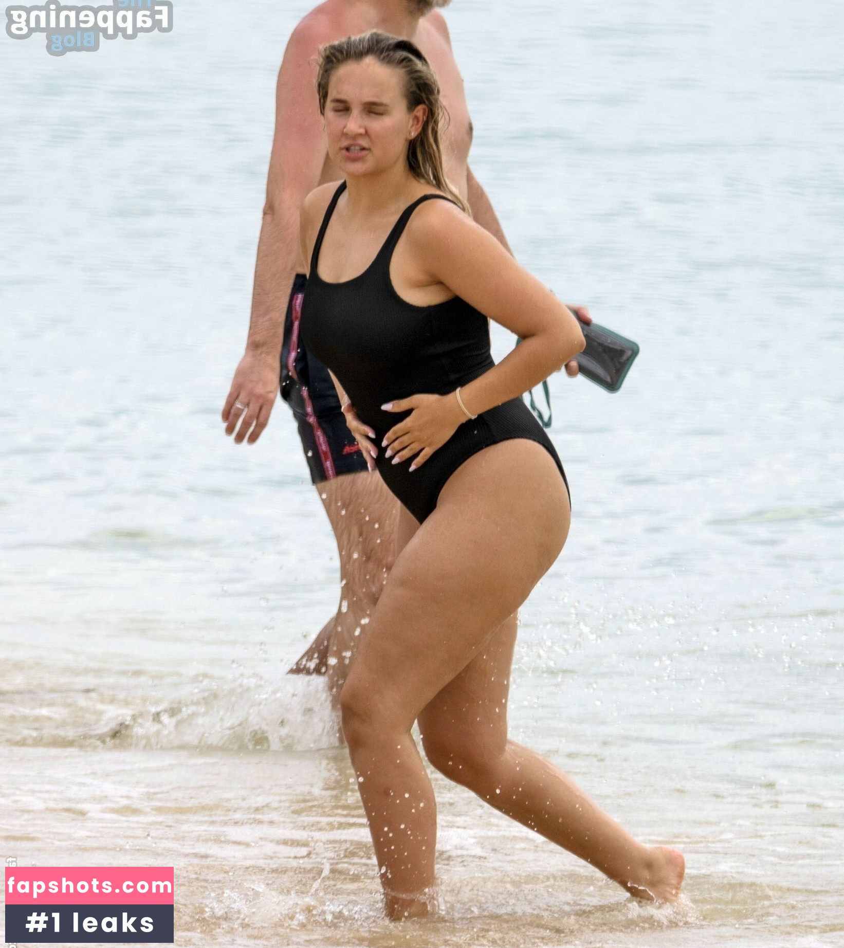 Molly-Mae Hague gallery photo #10