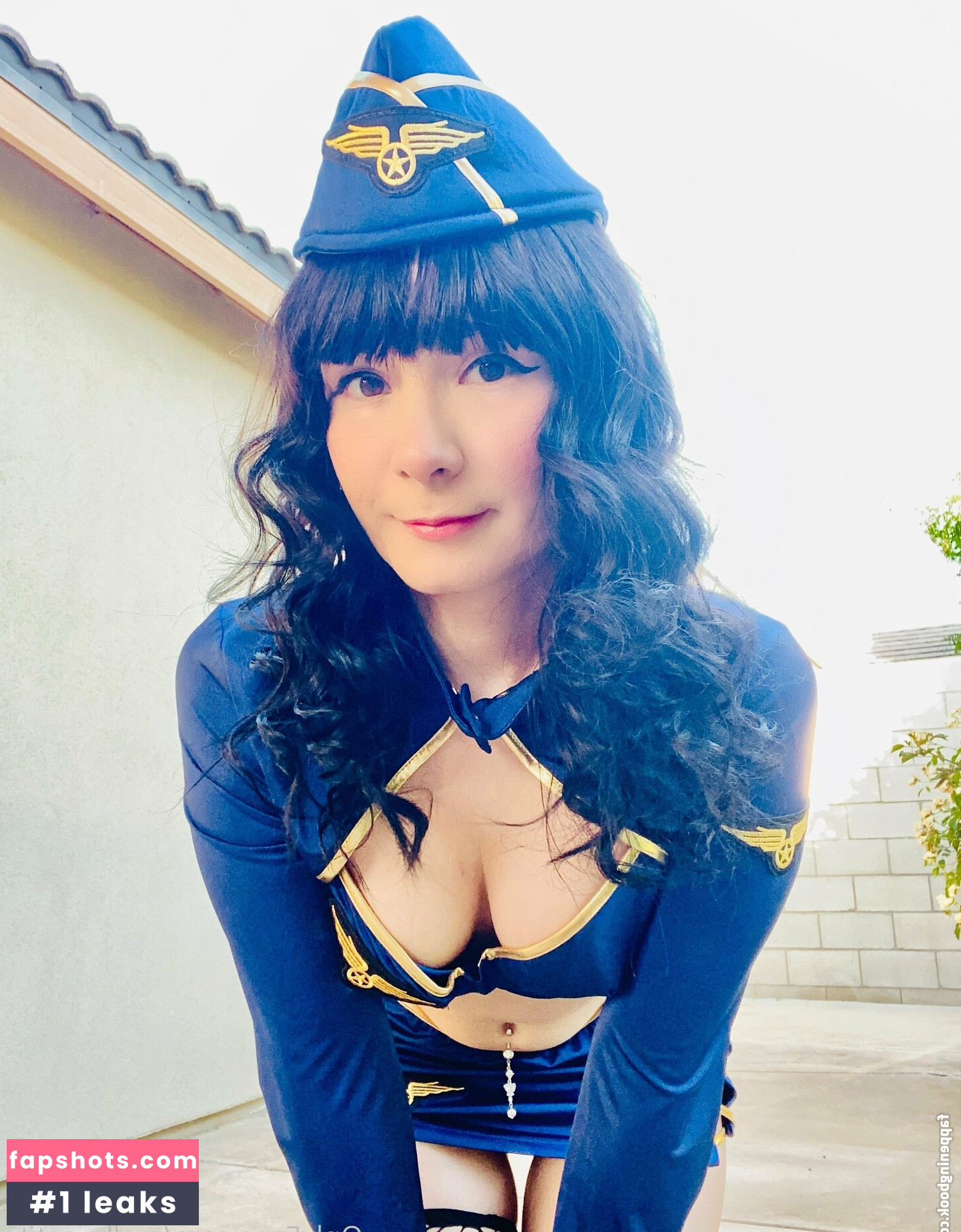 Molly Mayhem gallery photo #3