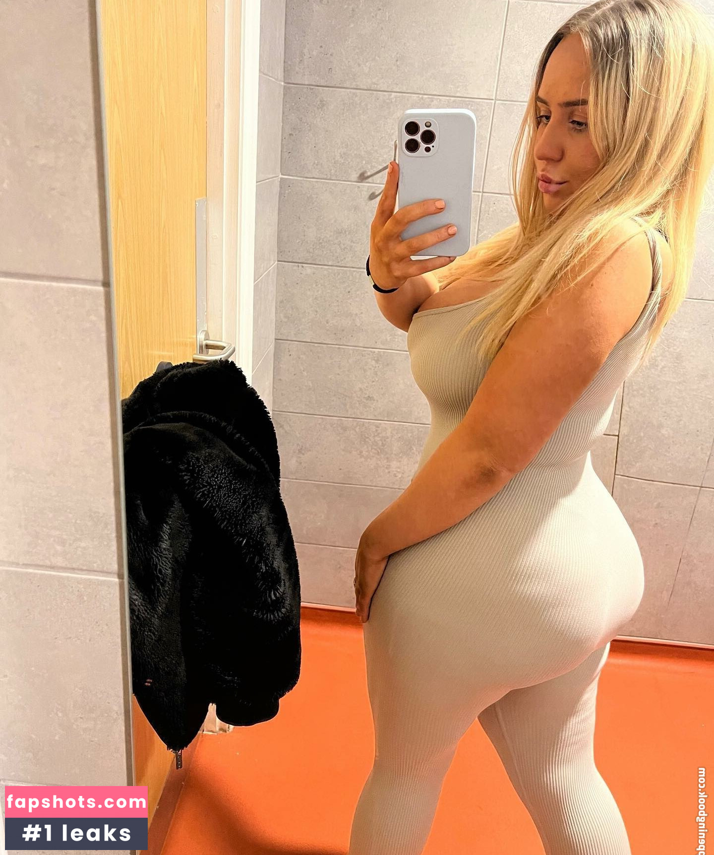 Molly O'Shea gallery photo #56