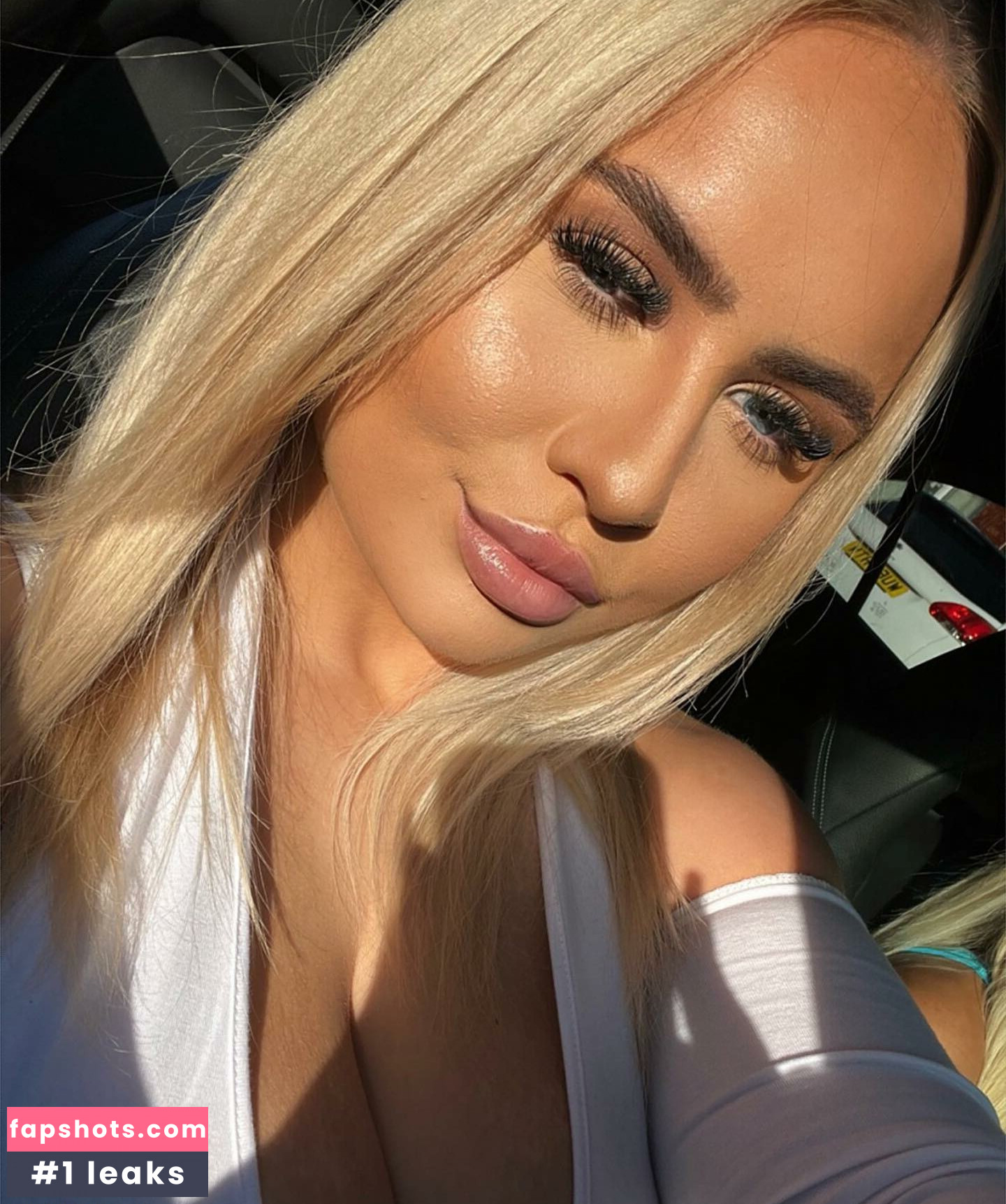 Molly O'Shea gallery photo #63