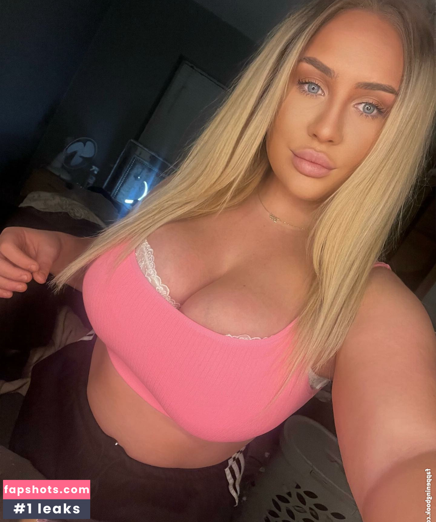 Molly O'Shea gallery photo #68