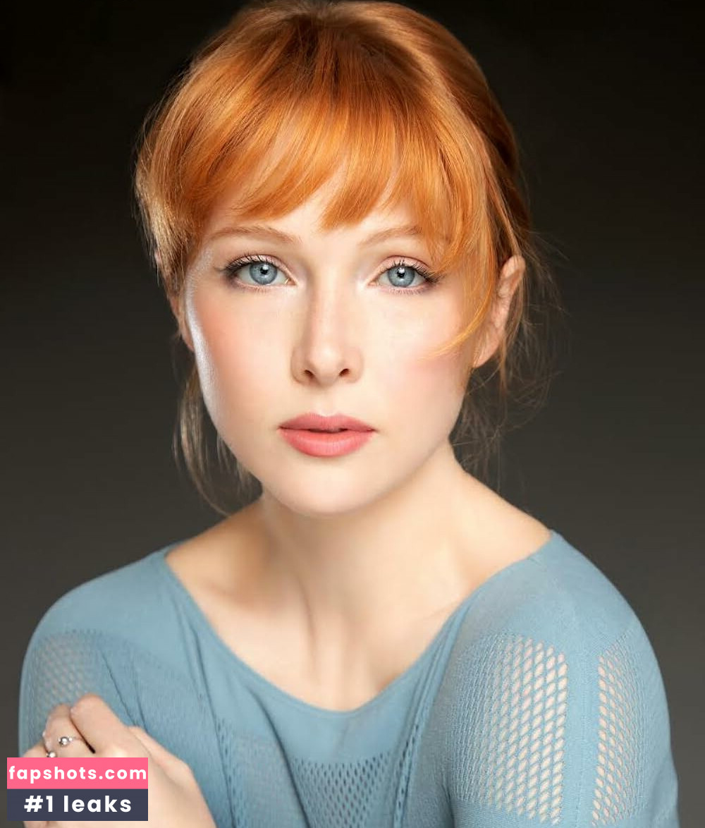 Molly Quinn gallery photo #14