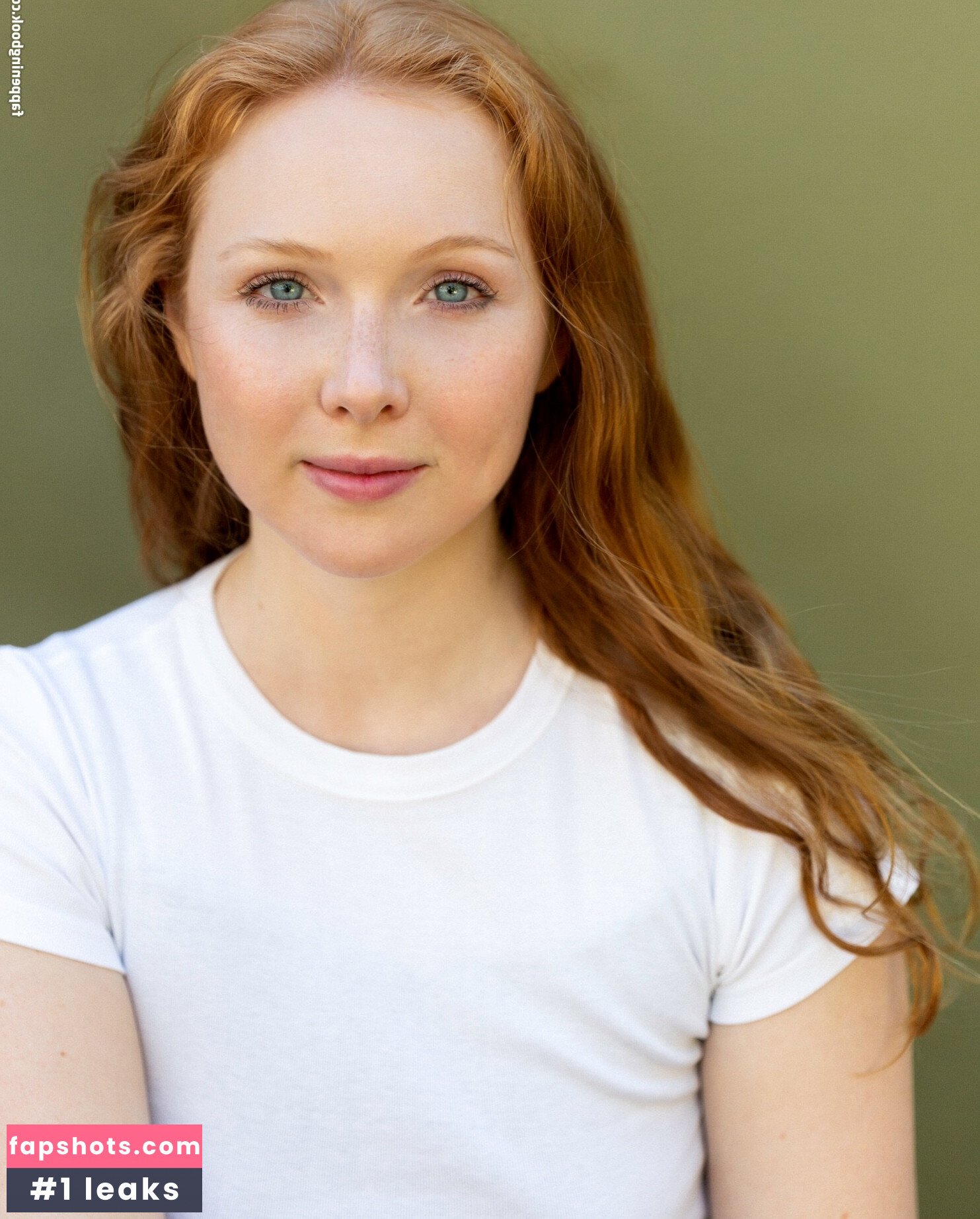 Molly Quinn gallery photo #15