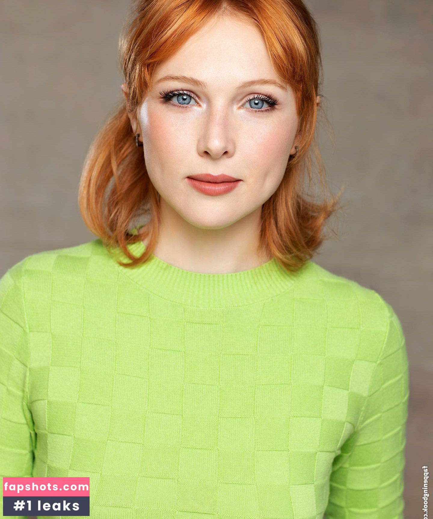 Molly Quinn gallery photo #23