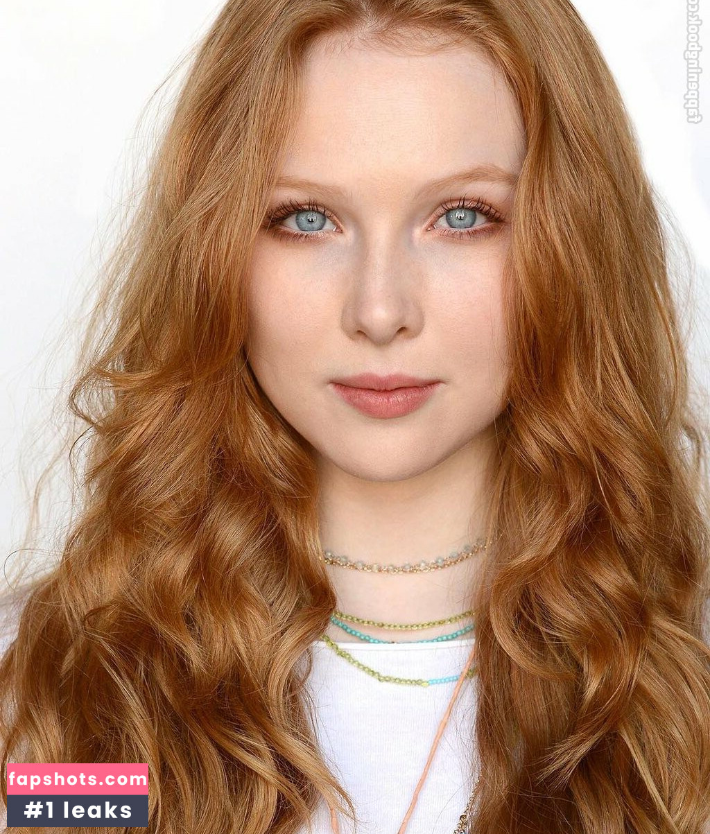 Molly Quinn gallery photo #64