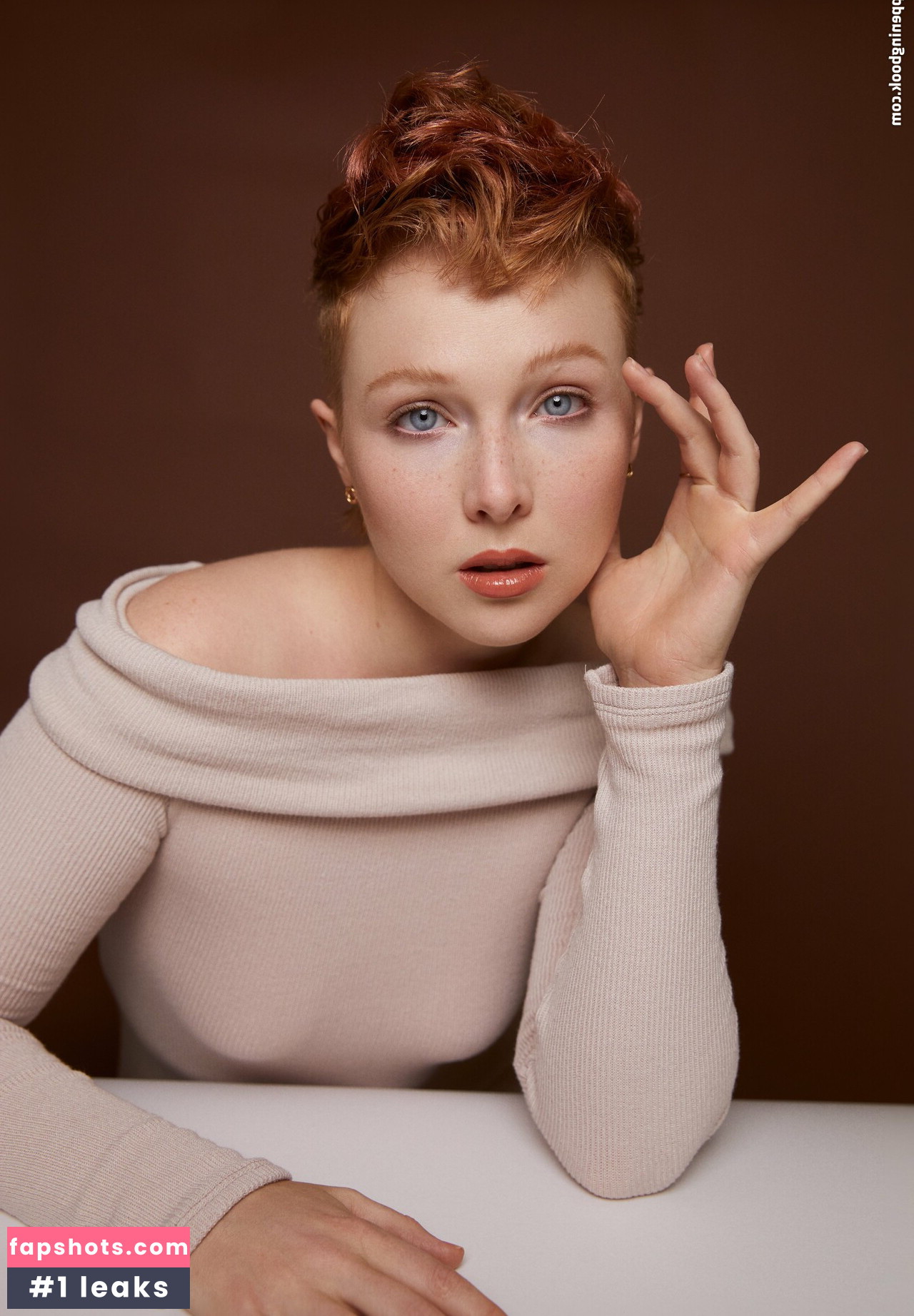 Molly Quinn gallery photo #83