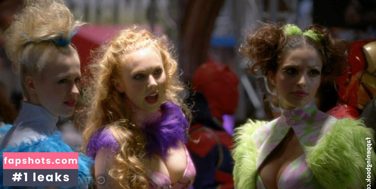 Molly Quinn gallery photo #86