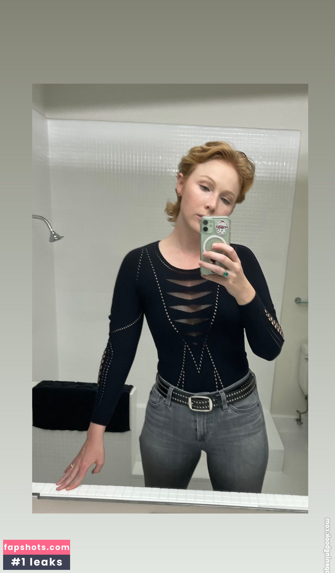 Molly Quinn gallery photo #94