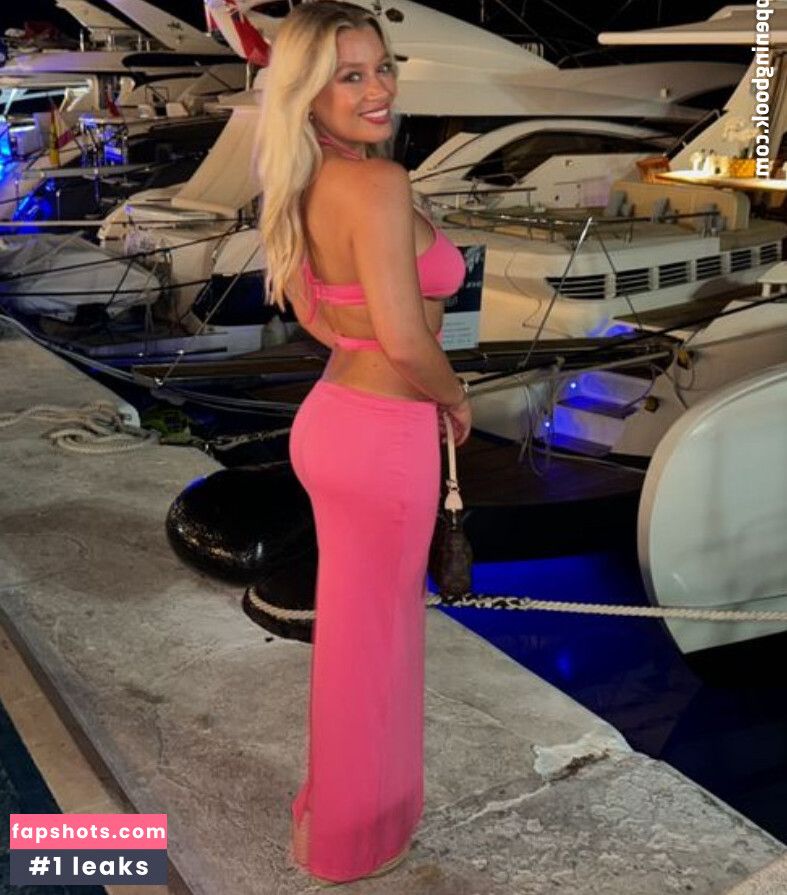 Molly Rainford gallery photo #40