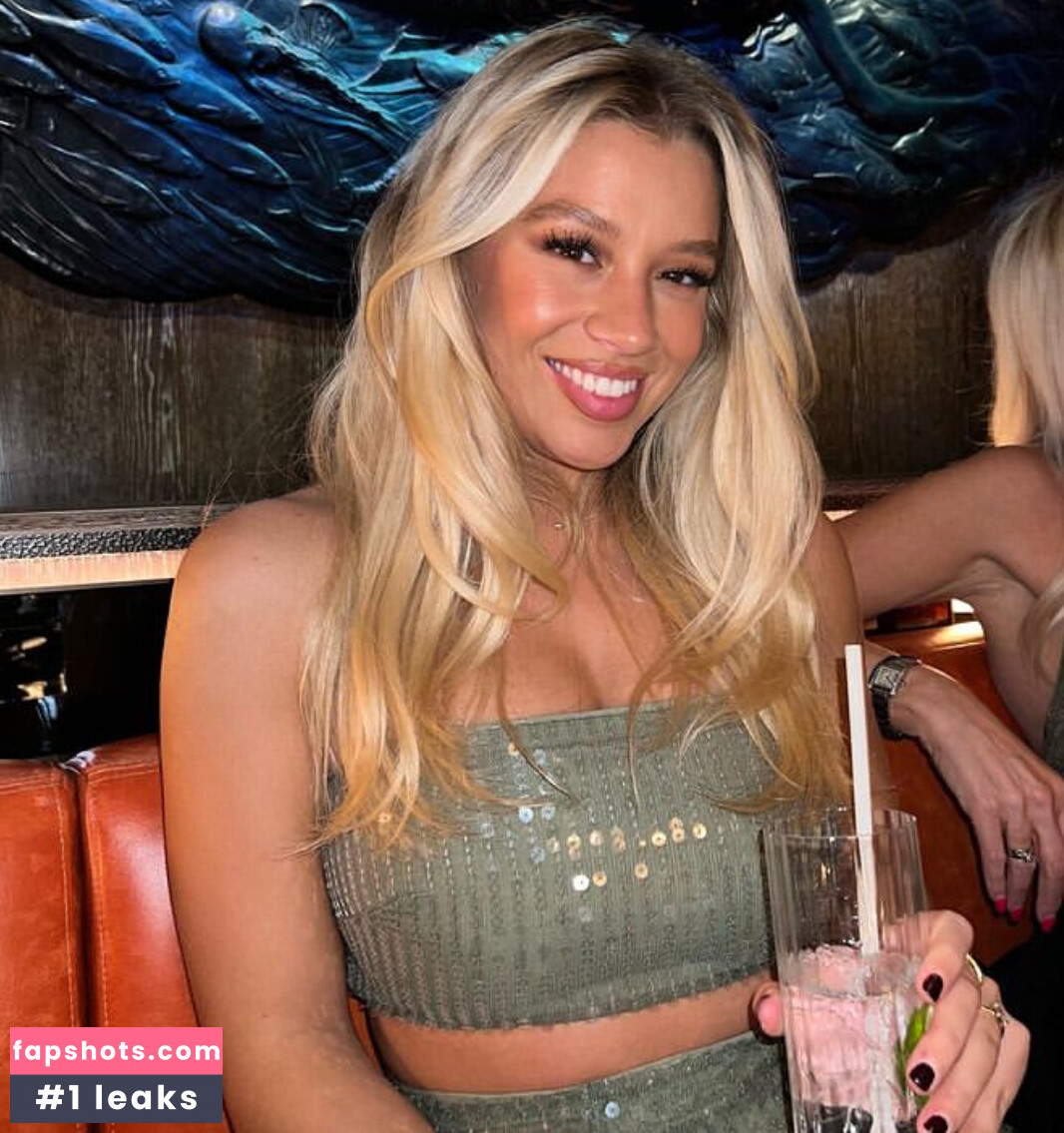 Molly Rainford gallery photo #53