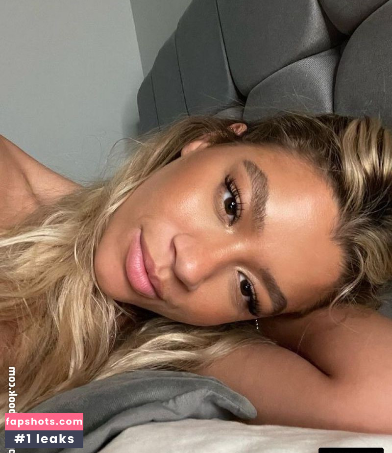 Molly Rainford gallery photo #88