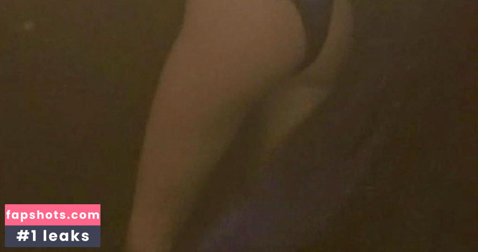 Molly Ringwald gallery photo #3