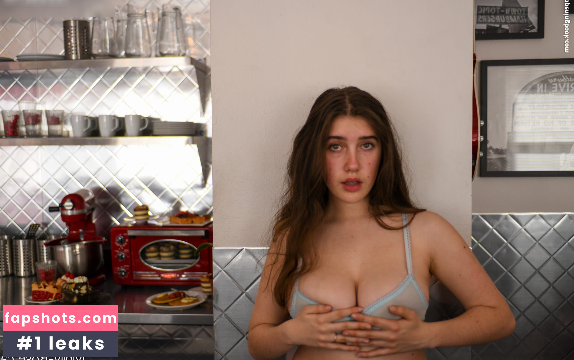 Molly Rose gallery photo #2