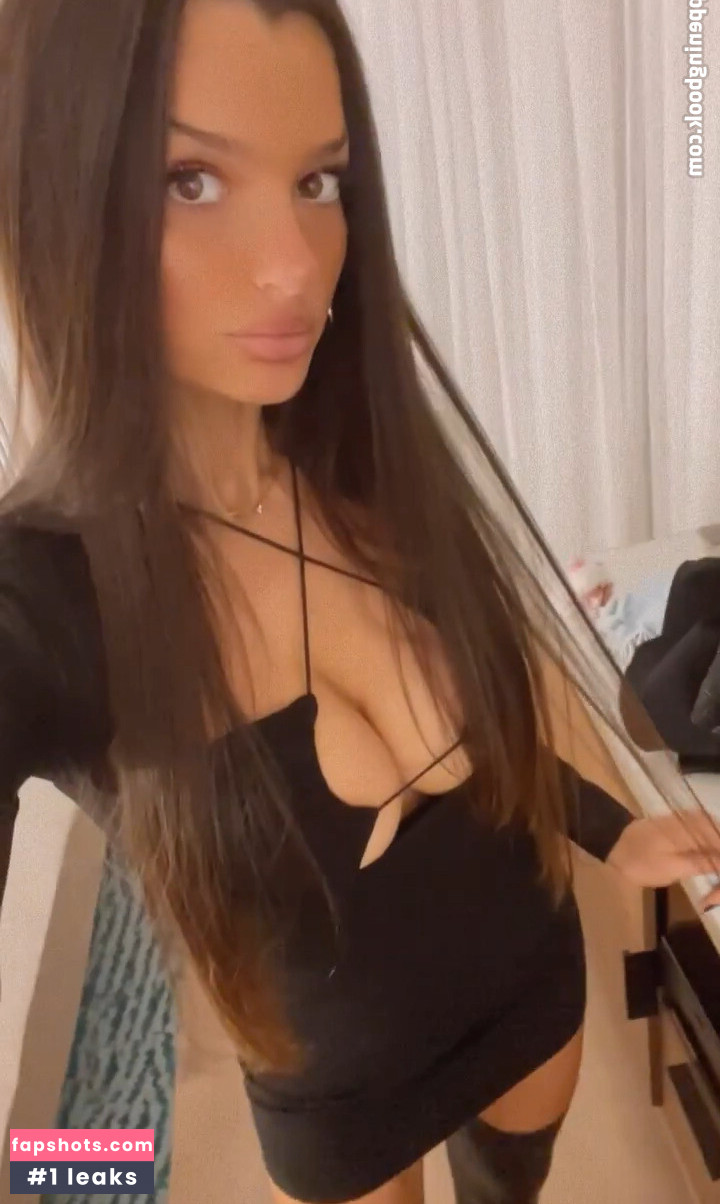 Molly Rose gallery photo #68