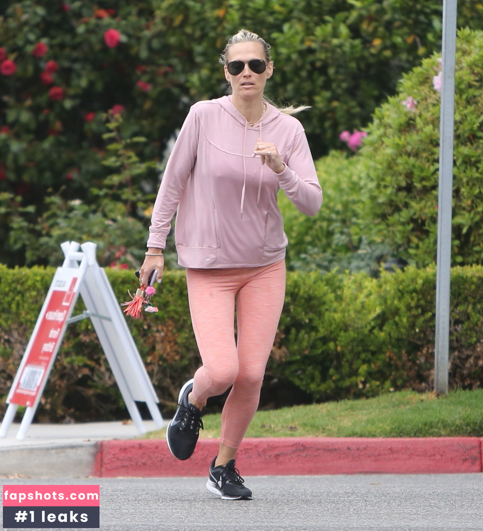 Molly Sims Nahé úniky fotek pouze od fanoušků #470 - Fapshots