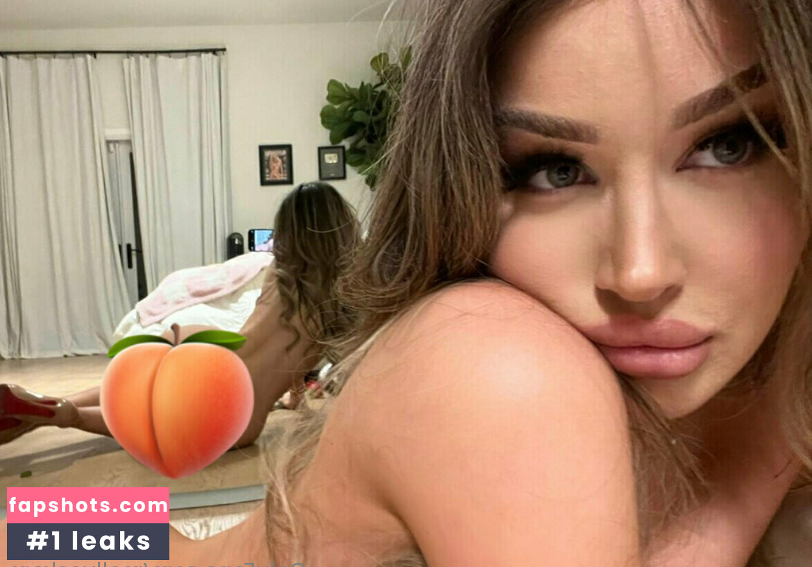 mollyeskam gallery photo #3