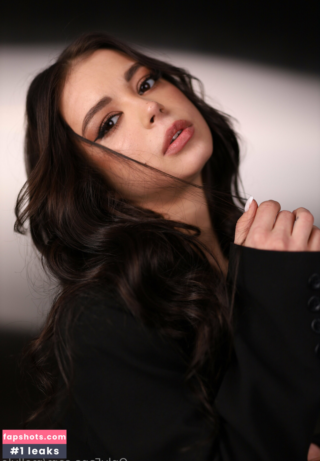 Mollylo gallery photo #13