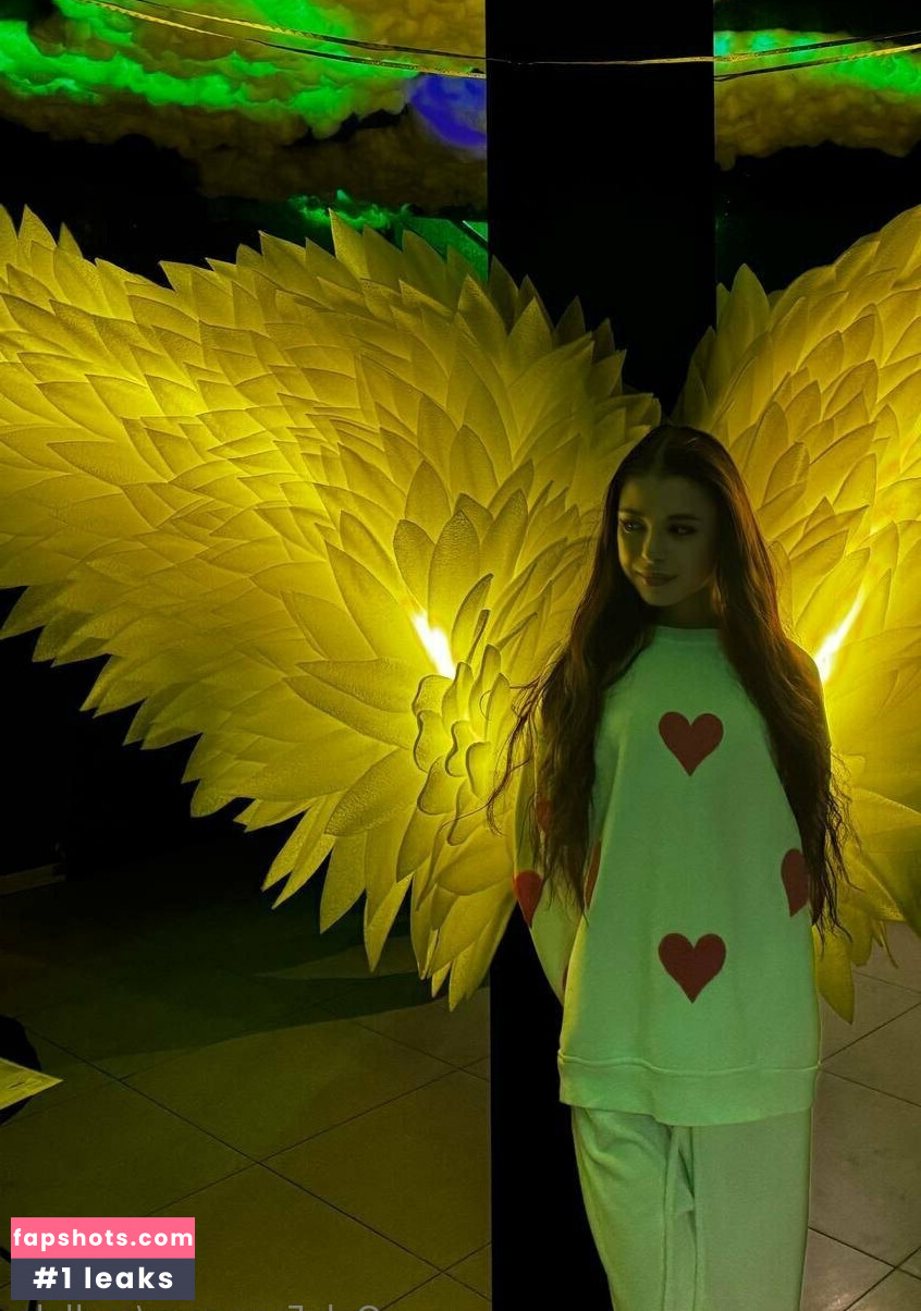 Mollylo gallery photo #24