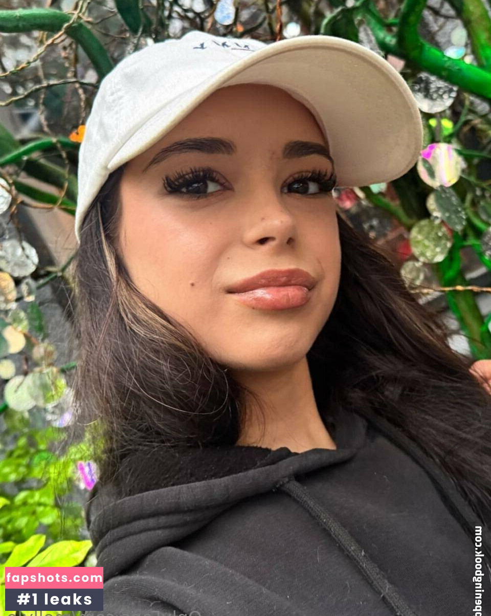 Mollylo gallery photo #10