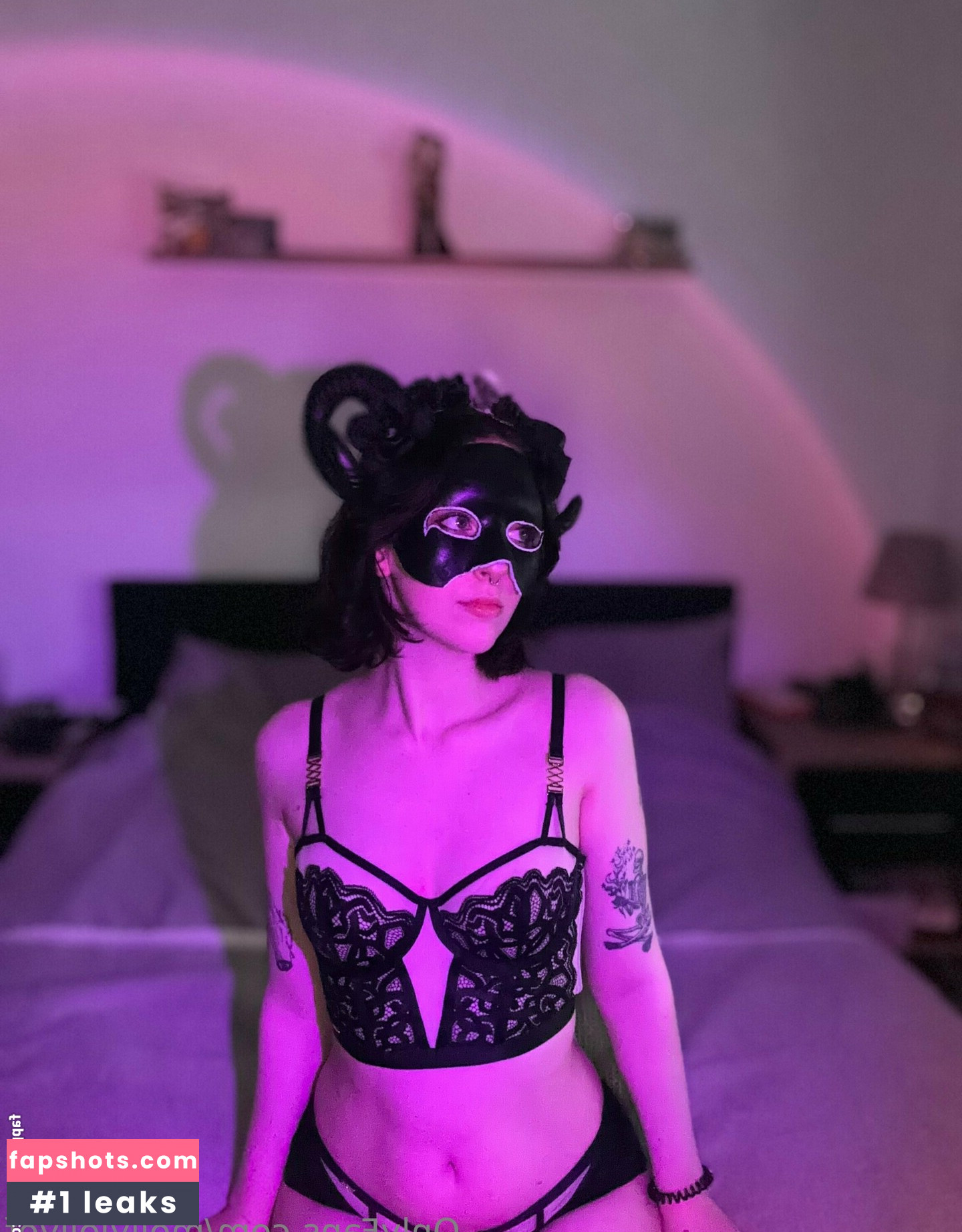 mollylollyof gallery photo #4