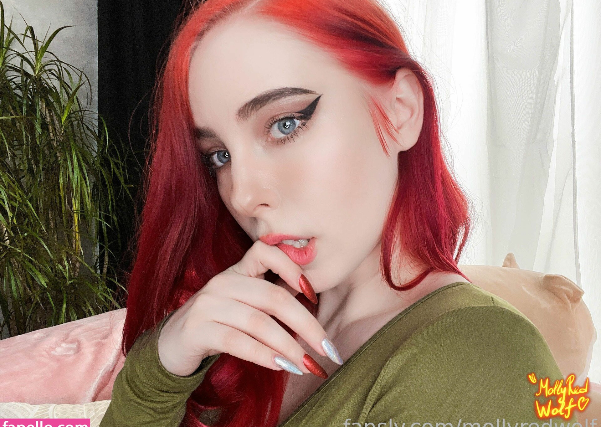 mollyredwolf gallery photo #668