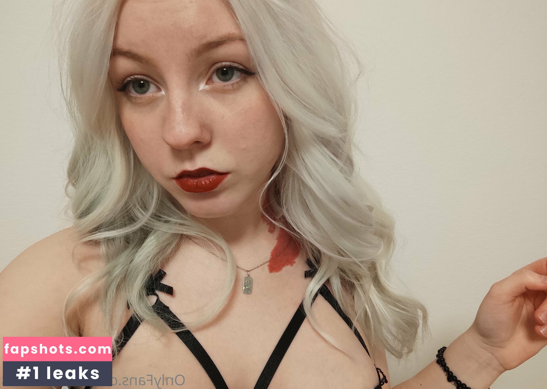 molybrooks gallery photo #27