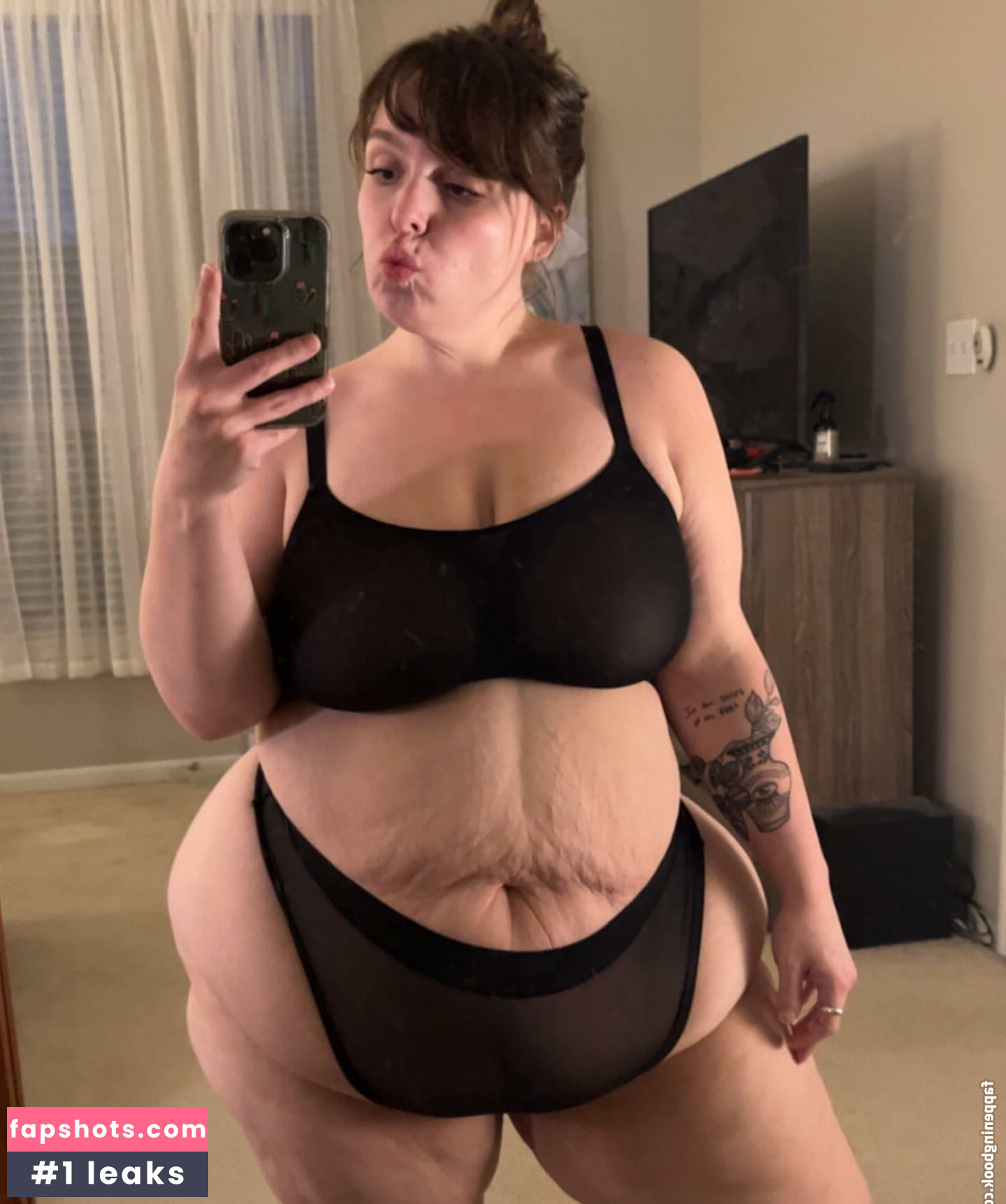 MommaGerth gallery photo #40