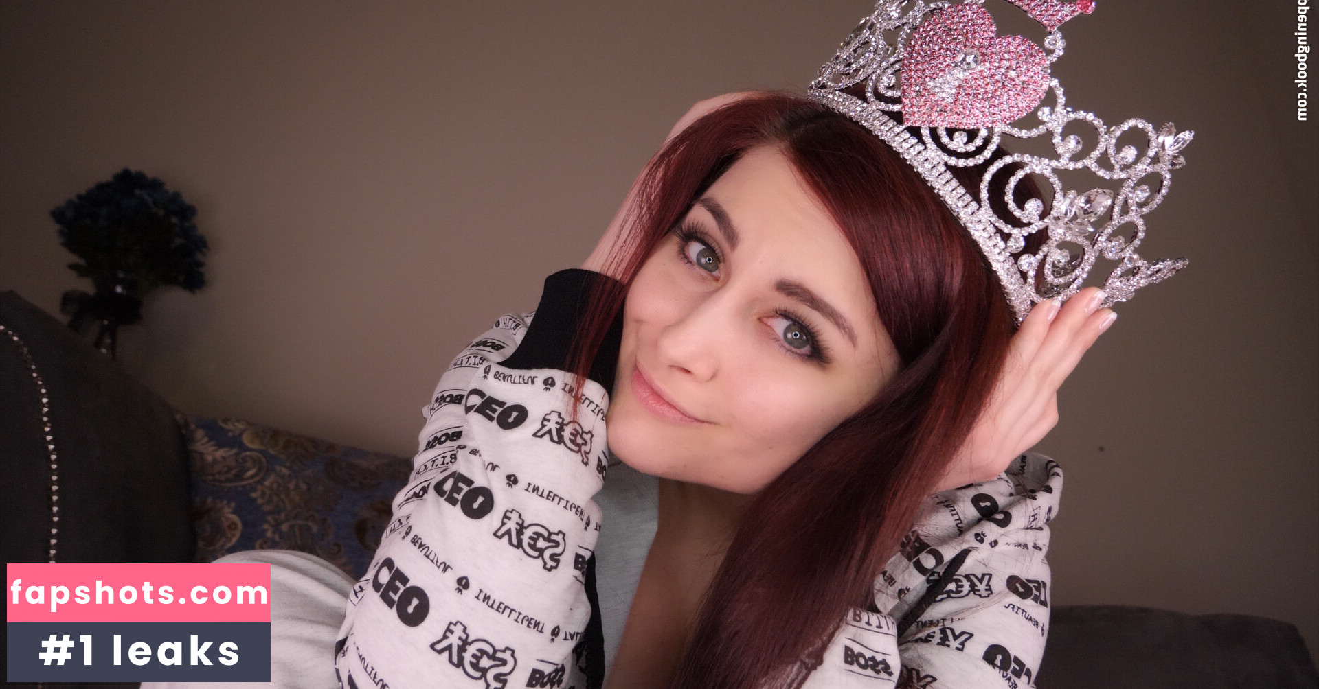 Mommy Cuckolding gallery photo #2