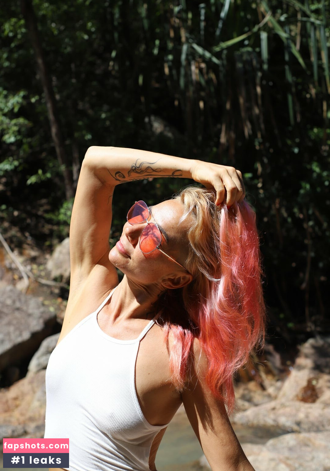 Mommy Di gallery photo #30