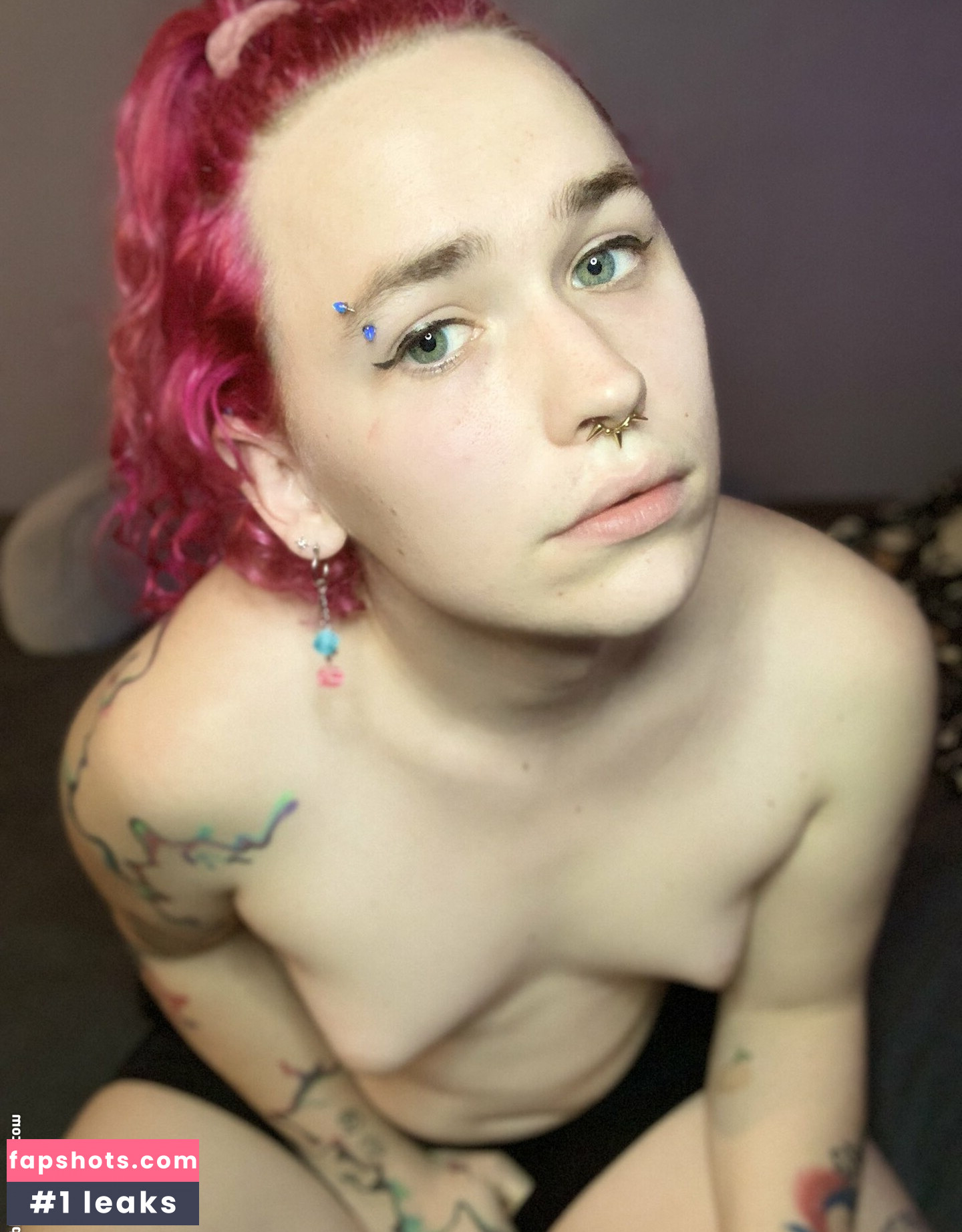 Mommy Iris gallery photo #6