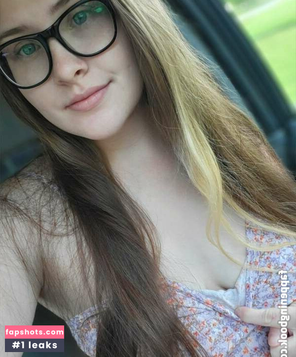 Mommy Milkers gallery photo #3