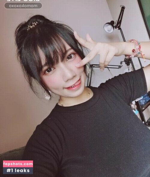 Momoko.xoxo gallery photo #106