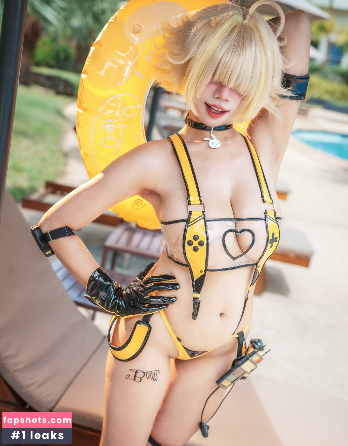 Momoko.xoxo gallery photo #15