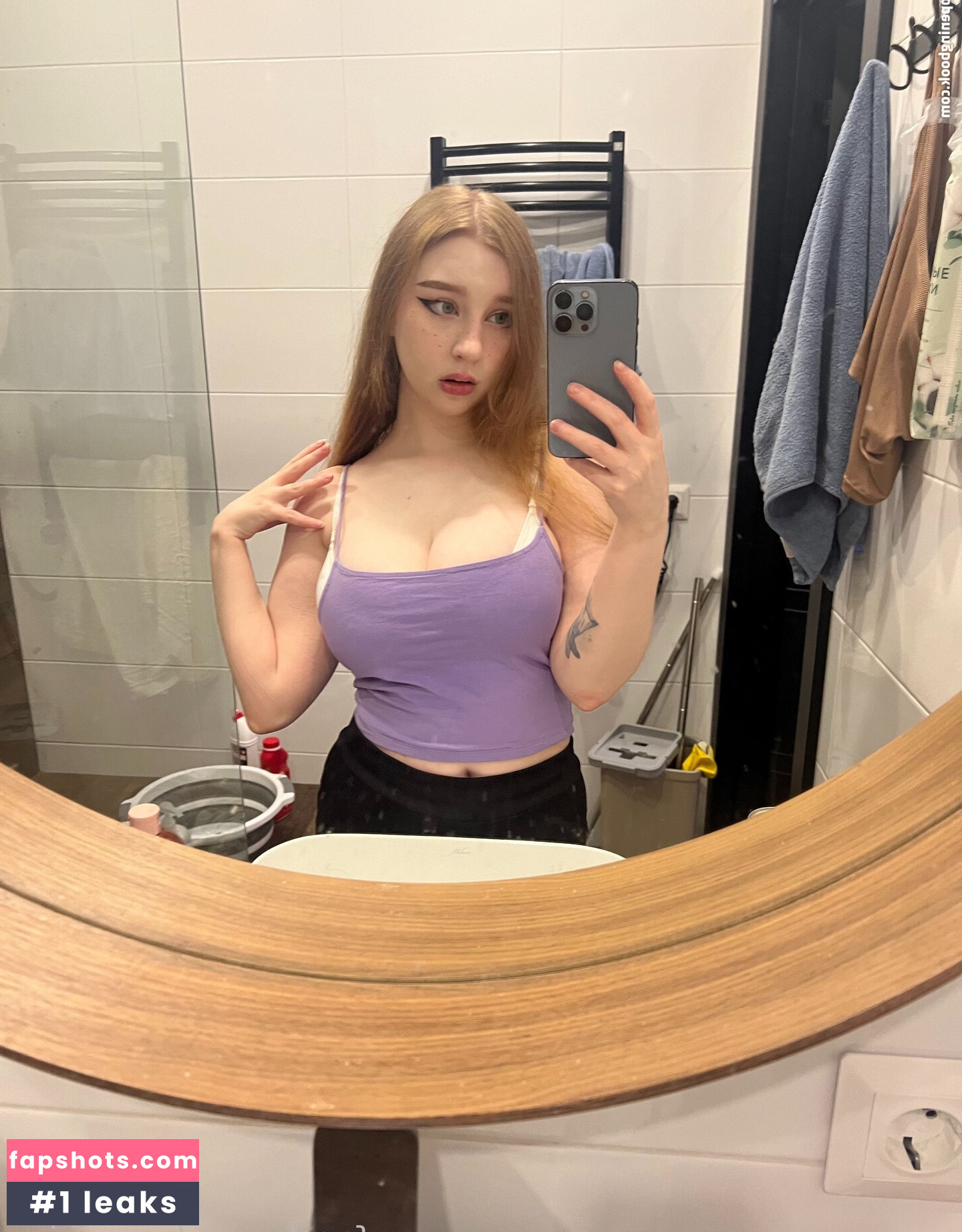 momorian gallery photo #14