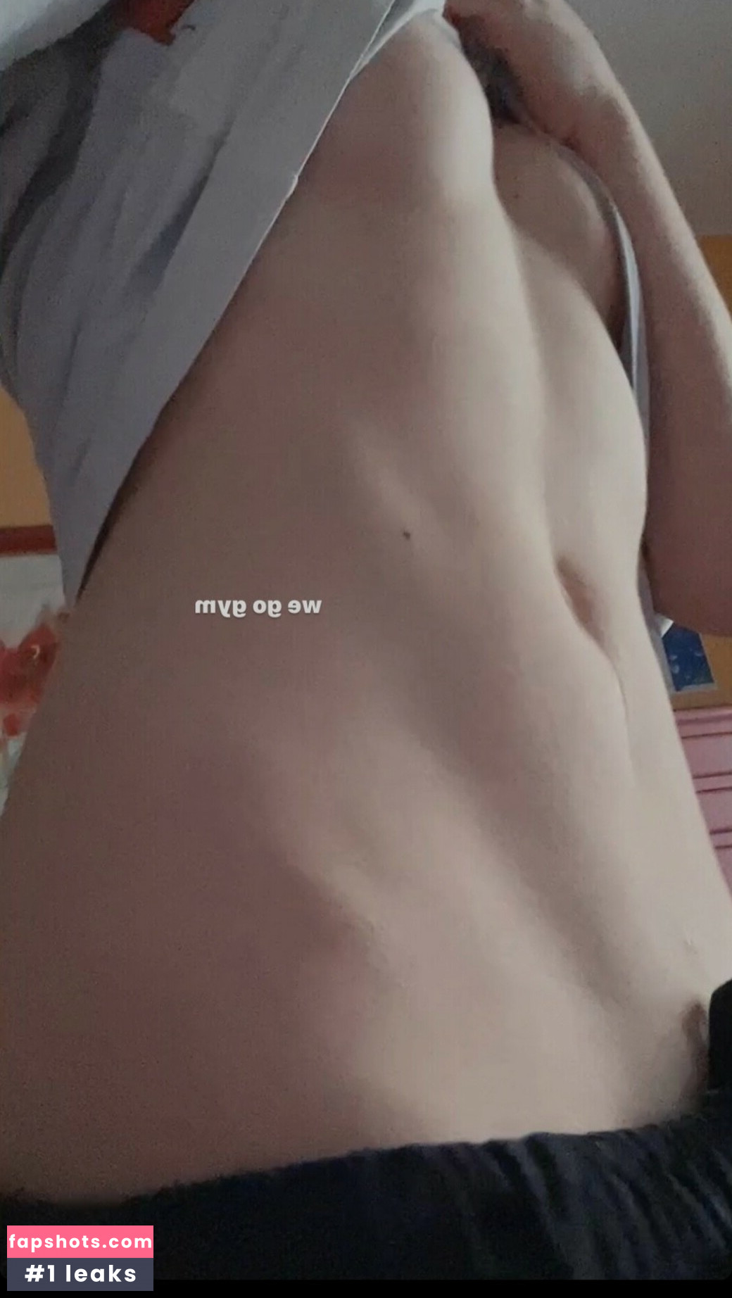 Momosharkk gallery photo #2