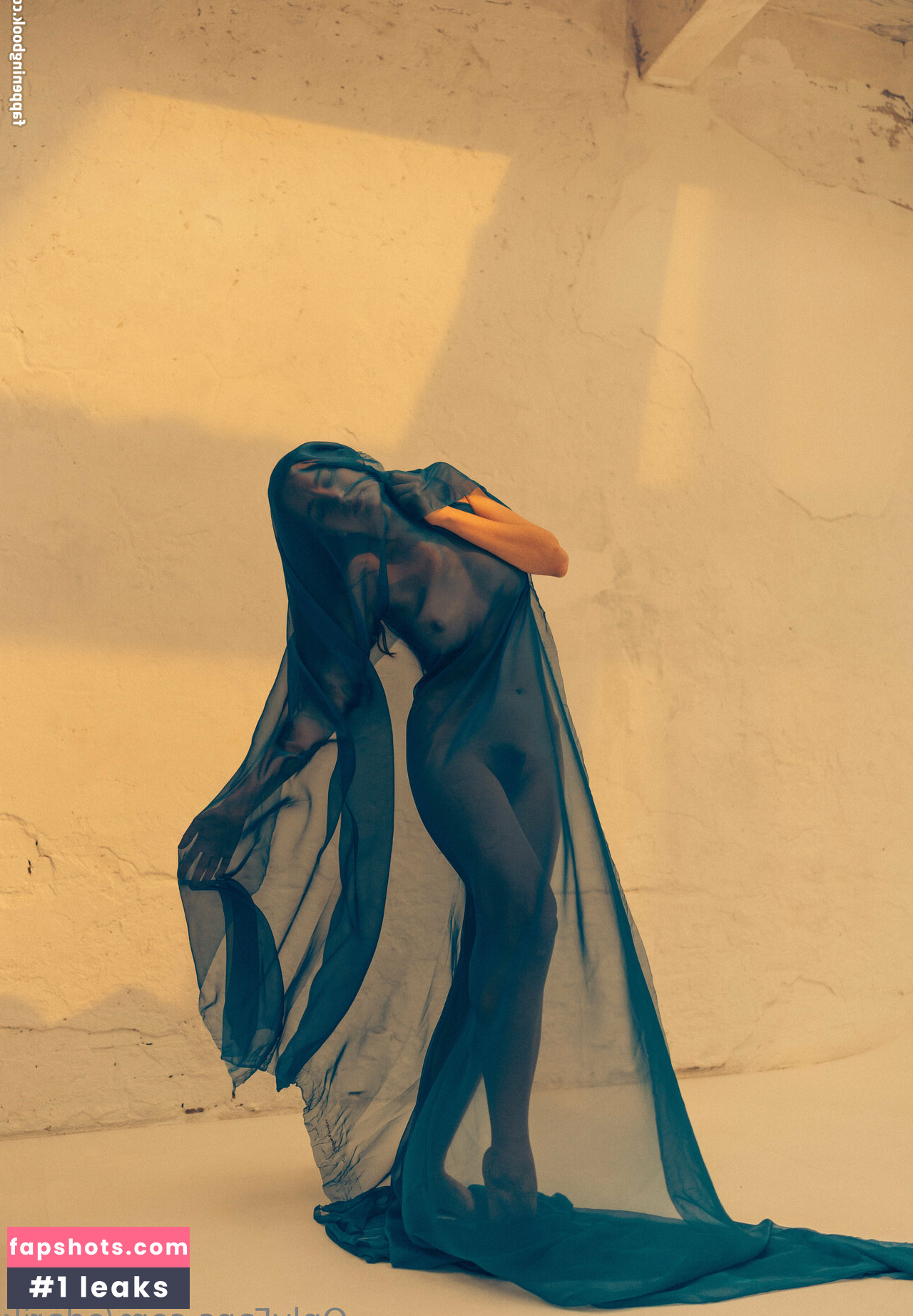 mon_iry Filtración Desnuda OnlyFans Foto #18 - Fapshots