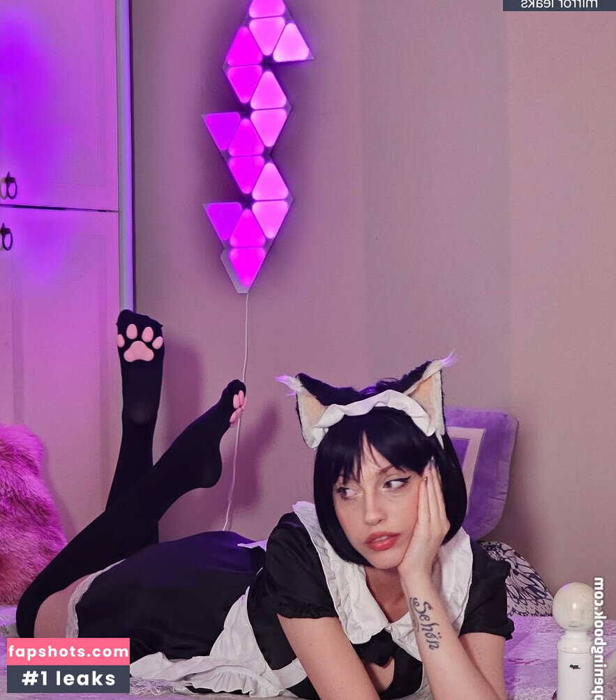 Mona Schon\monashon nude babe gallery