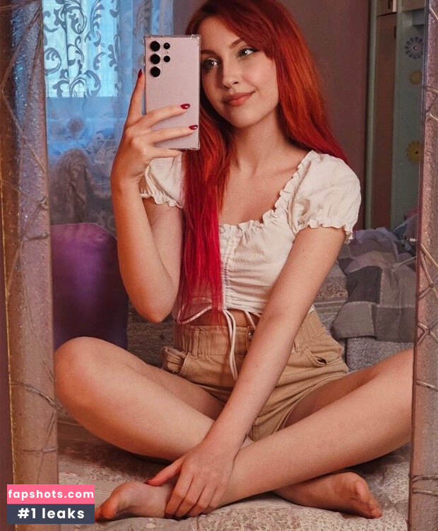 Mona Schon gallery photo #30