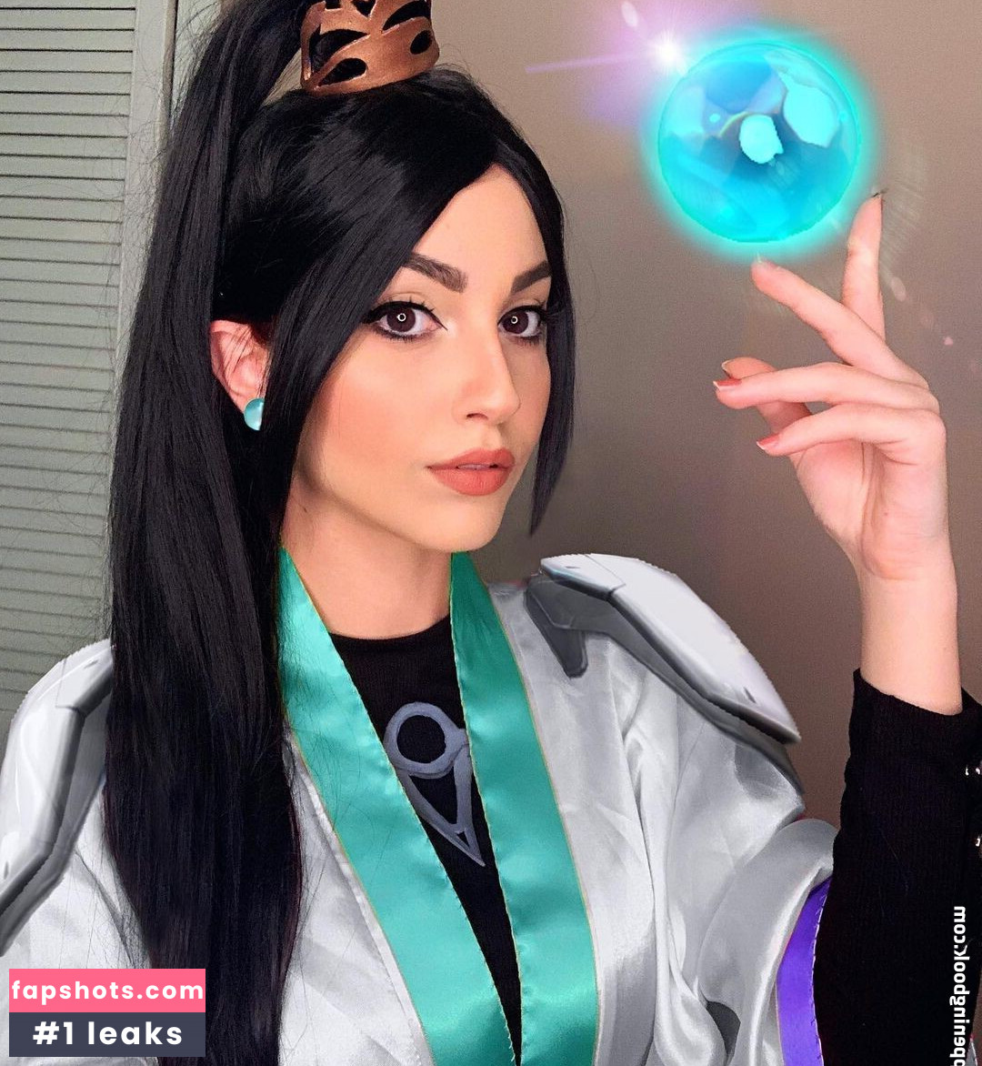 Mona Schon gallery photo #39