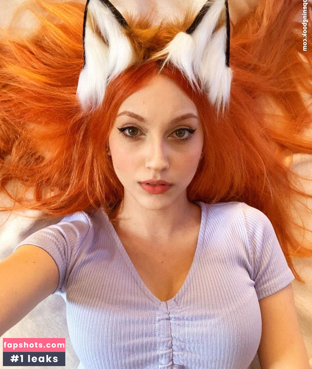 Mona Schon gallery photo #47