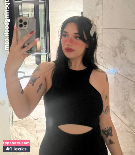 Mona Silver nude babe gallery