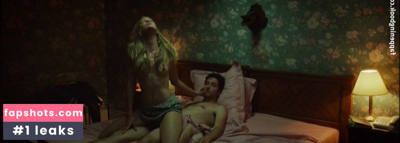 Mona Walravens Nahé úniky fotek pouze od fanoušků #4 - Fapshots