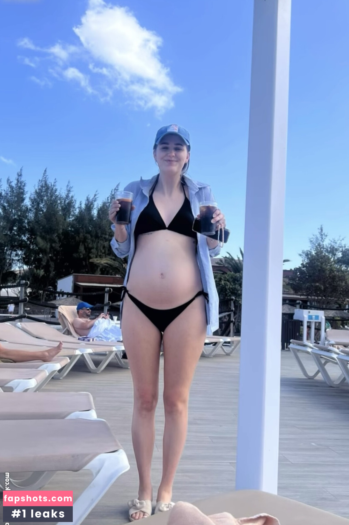 Mone Mahoni gallery photo #12